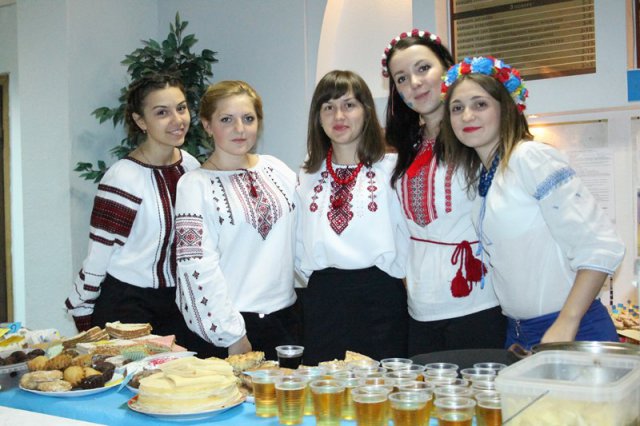 Патріотичний благодійний ярмарок 1 жовтня 2014