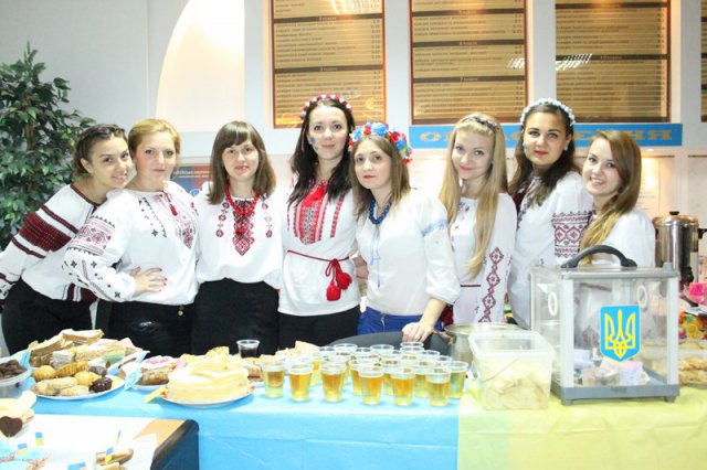 Патріотичний благодійний ярмарок 1 жовтня 2014