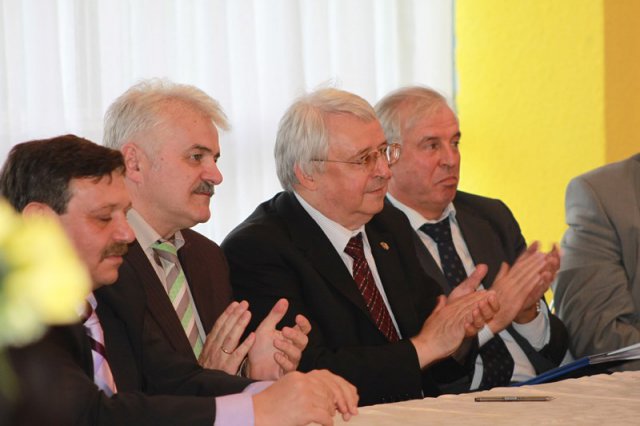 Підписання трьохсторонньої угоди 23 вересня 2014