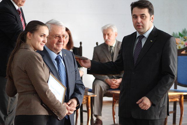 У НПУ нагородили переможців Всеукраїнського конкурсу «Кращий державний службовець»