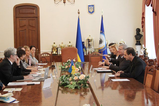 Американська делегація в НПУ 3.11.2015