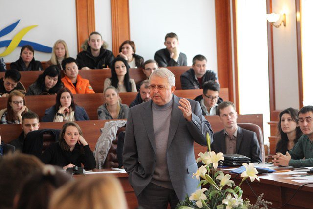 Зустріч ректора з аспірантами першого року навчання 3.11.2015