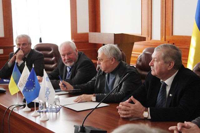 Підписання угоди з Університетом КРОК 4.11.2015