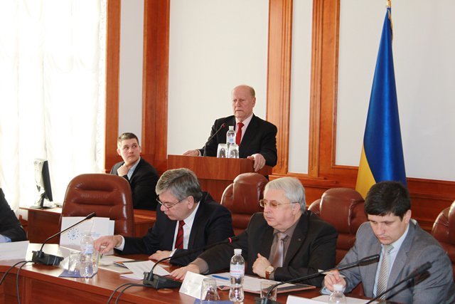 Спільне засідання Президії НАПН України та Асоціації ректорів 16.12.2015