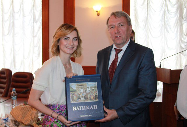 Вручення сертифікатів випускникам підготовчого відділення