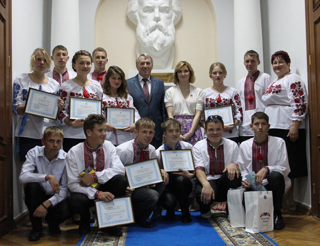 Вручення сертифікатів випускникам підготовчого відділення