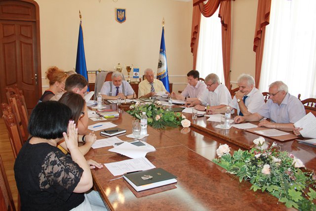 Атестація кадрового складу університету 10 червня 2015