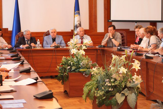 Нарада щодо заходів безпеки в університеті