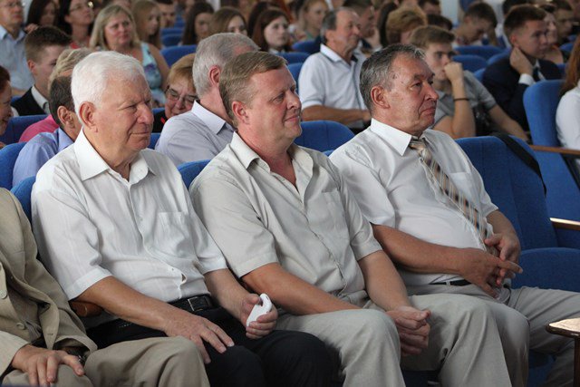 Посвята в студенти 2015. Інститут природничо-геогафічної совіти та екології