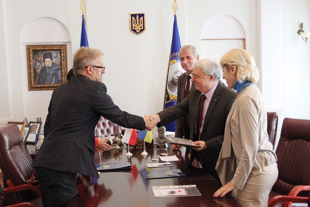 У НПУ підписали договір з Вищою лінгвістичною школою в Ченстохові