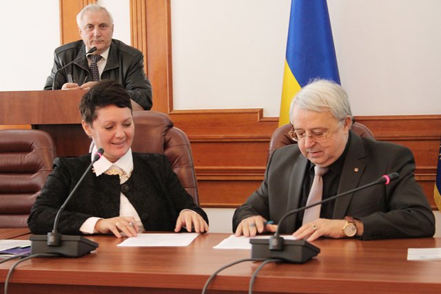 Круглий стіл з директорами шкіл 6.10.2015