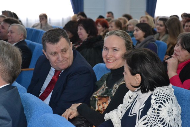 Драгоманівці привітали жінок з 8 Березня 