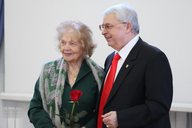 Драгоманівці привітали жінок з 8 Березня 