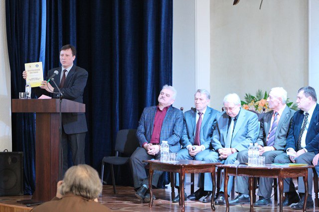 Звітна наукова конференція викладачів НПУ 15.03.2016