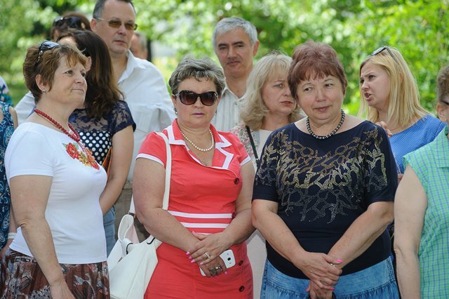 Драгоманівці взяли участь у відкритті пам’ятника своєму випускнику Андрію Малишку