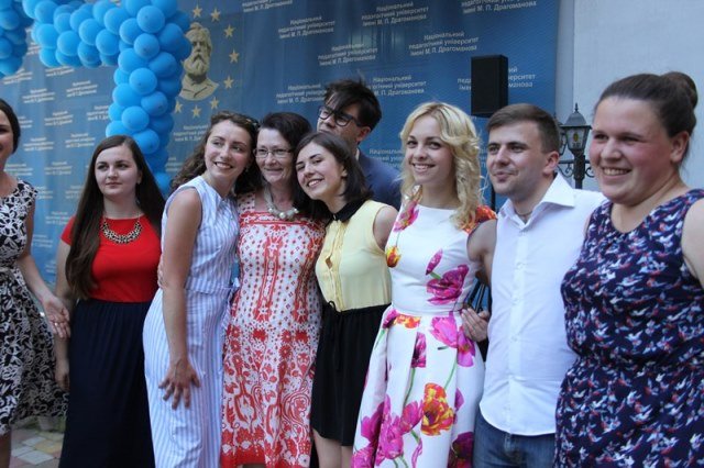 У НПУ грандіозний випуск 2016 