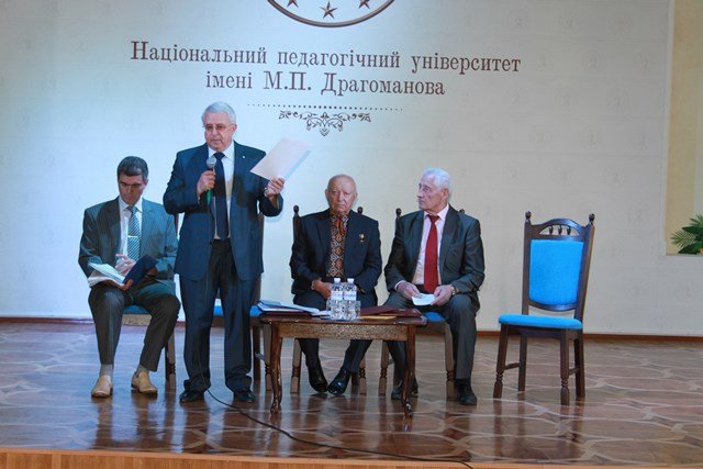 Ректор прозвітував перед колективом про минулий навчальний рік