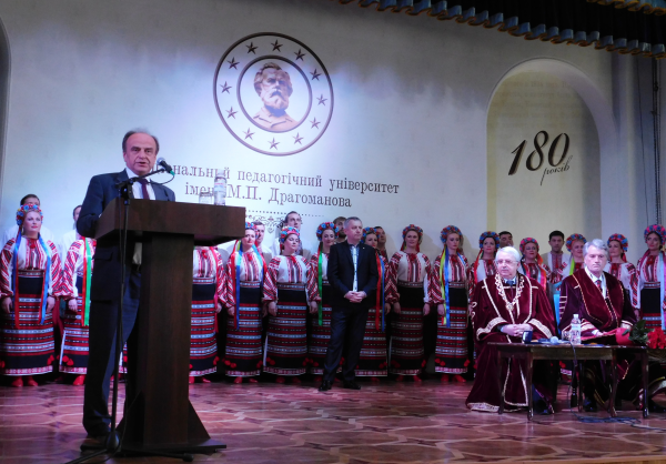 В. Ющенко - Почесний професор НПУ 