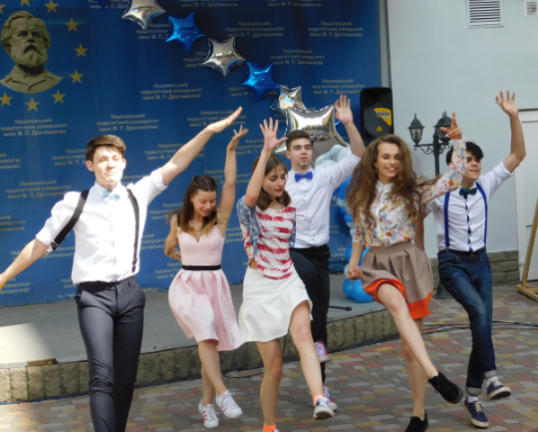 Випуск студентів-активістів